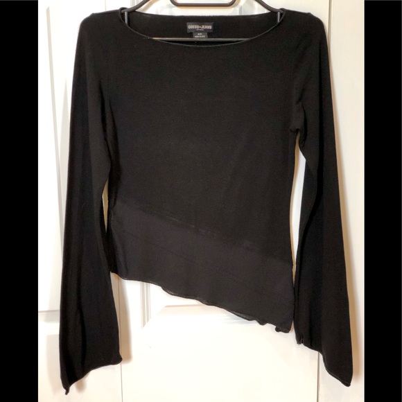 Guess Tops - Guess black bell sleeved black top size M